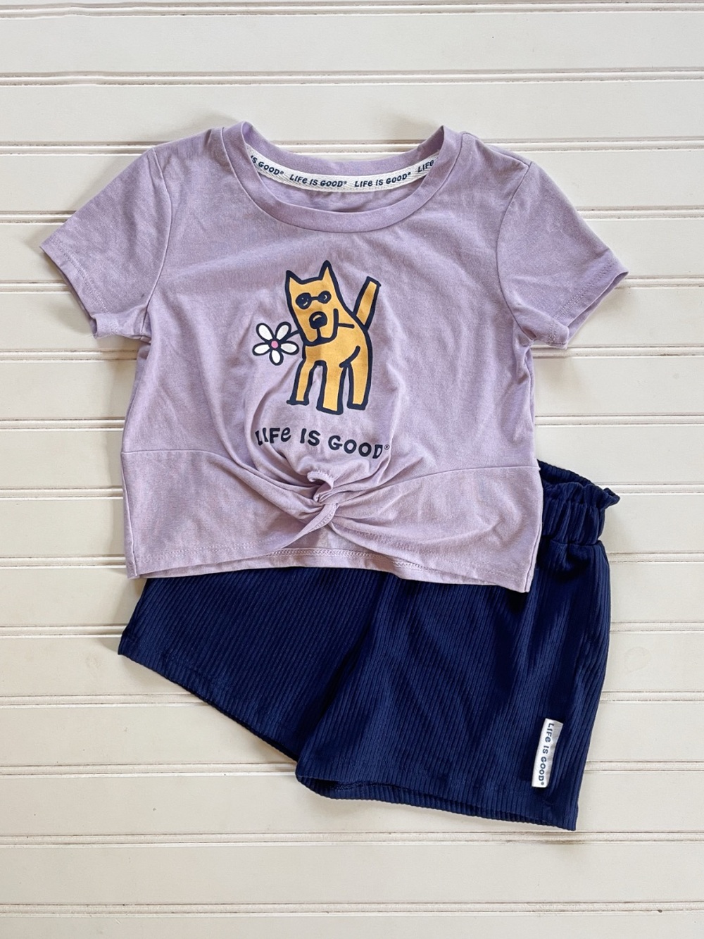 LIFE IS GOOD EUC/LN Comfy Dog Knot Front Tee & Elastic Waist Ribbed Shorts